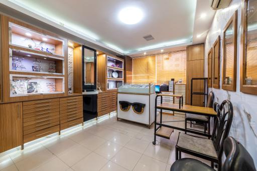 عکس بینایی سنجی و عینک سازی دکتر رحیمی