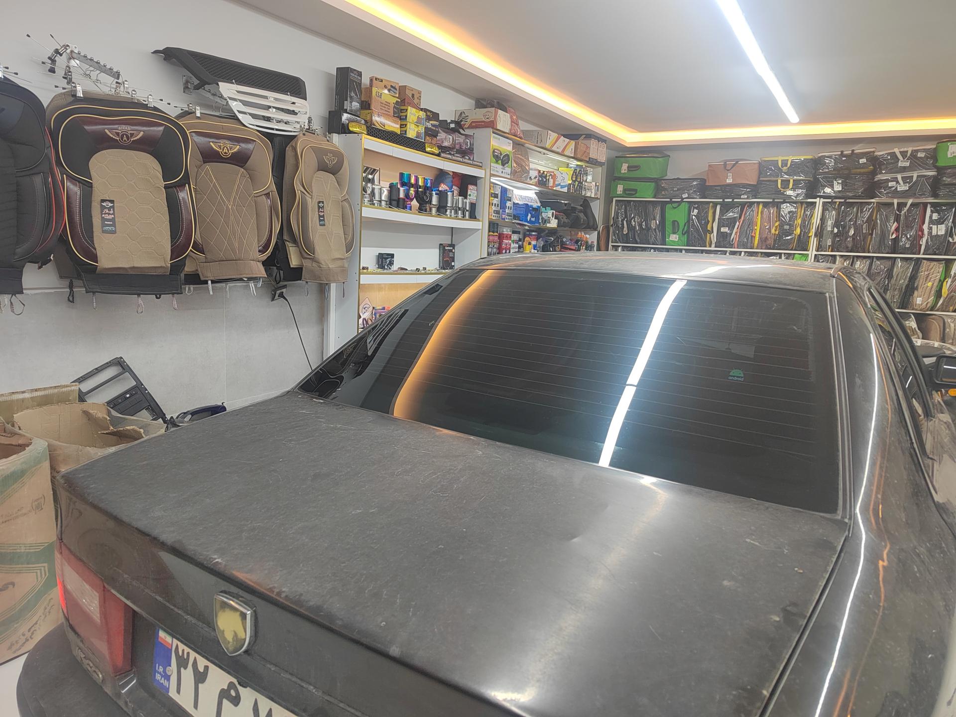 عکس لوکس روکش و شیشه دودی اتومبیل نوین