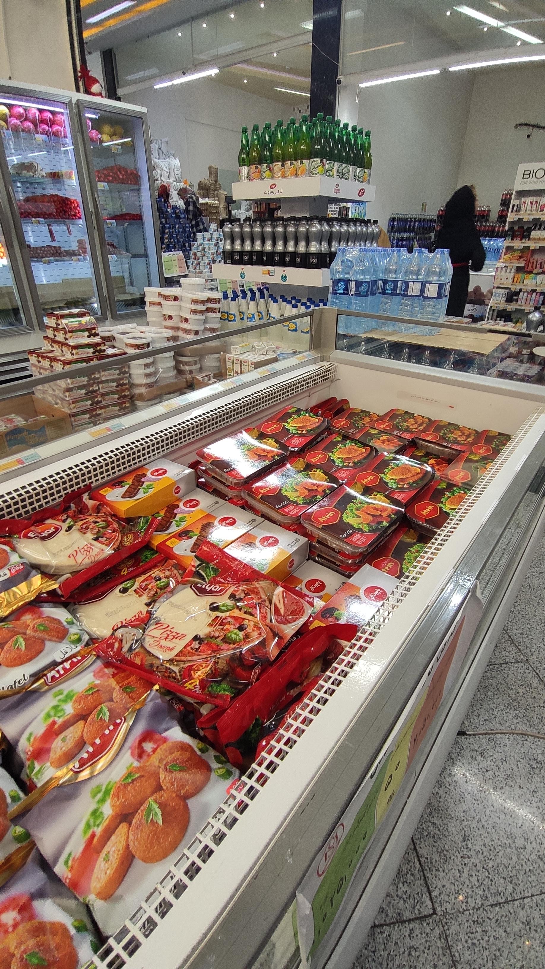 عکس مجتمع تجاری تفریحی کشتی کندوان