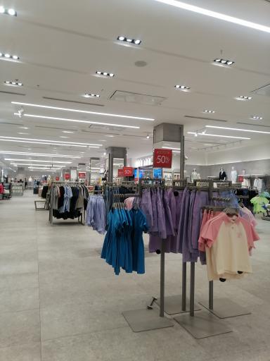 عکس جین وست (شعبه فدک مال)