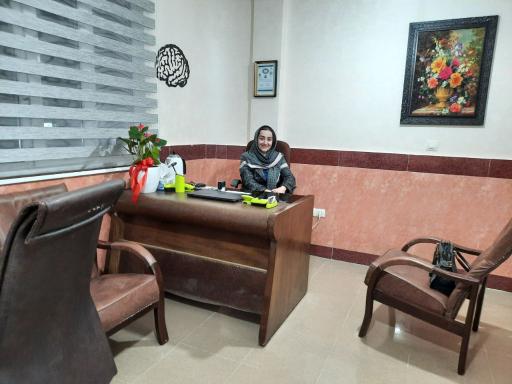 عکس دکتر پریا حسین پناهی