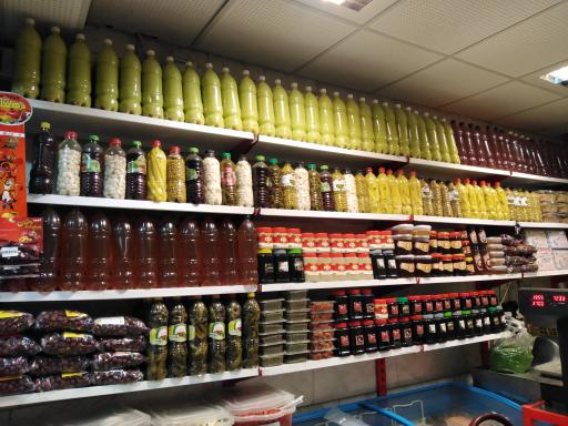 عکس سبزی خردکنی کدبانو 