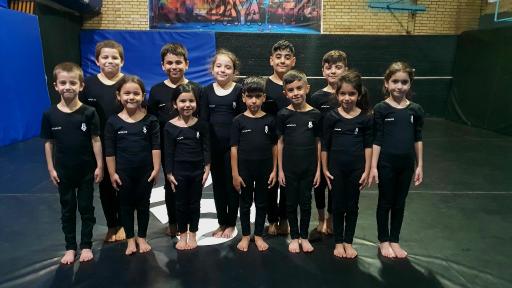 عکس مجموعه ورزشی پایا