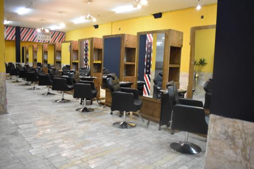 عکس سالن آرایشگاه مردانه نارون 