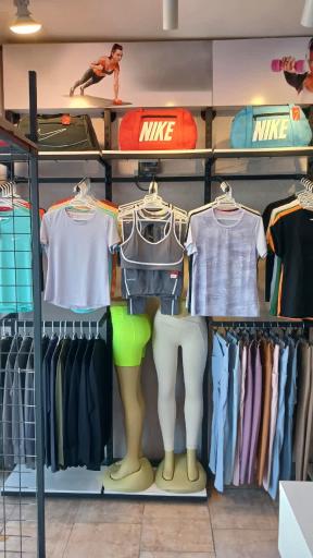 عکس فروشگاه ورزشی ایلیا