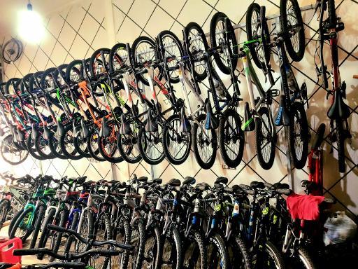 عکس فروشگاه دوچرخه اصغرزاده 