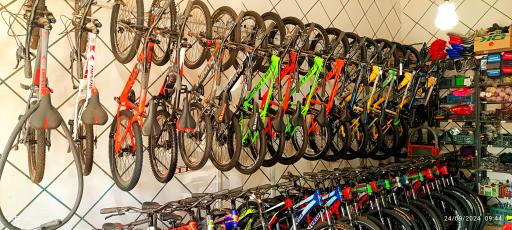 عکس فروشگاه دوچرخه اصغرزاده 