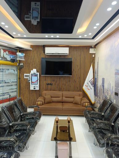 عکس کارشناسان مسکن میرزائی
