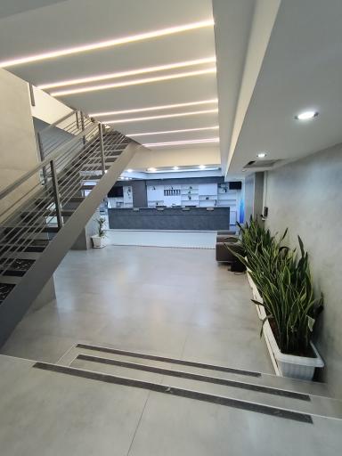 عکس آزمایشگاه نیلوفر