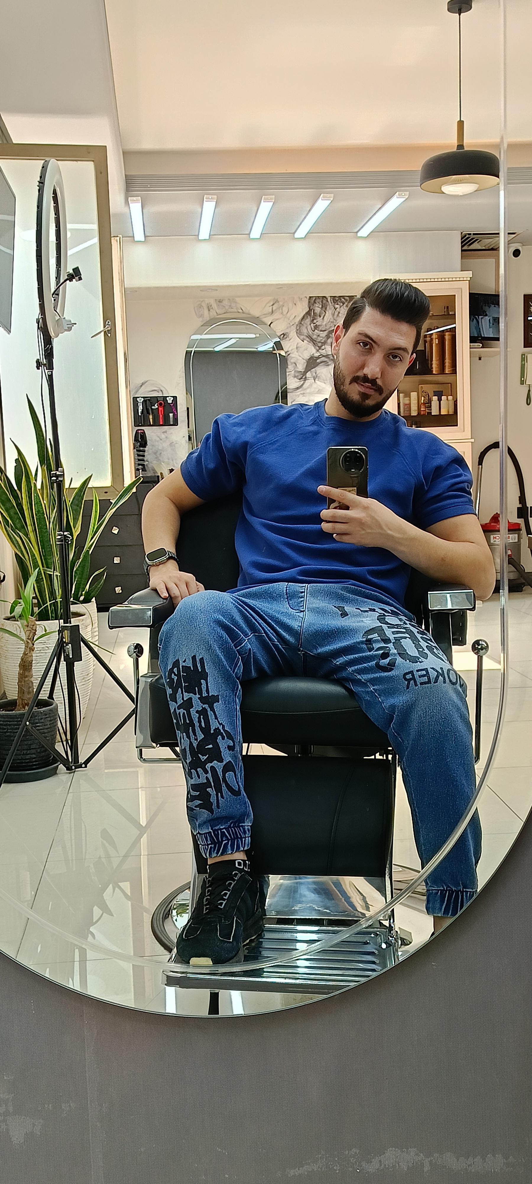 عکس آرایشگاه مردانه دیپلمات