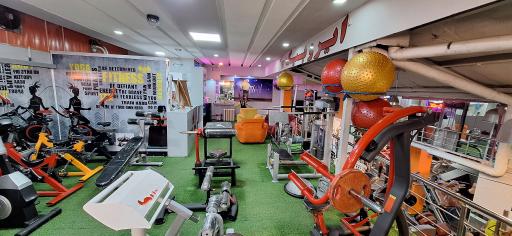 عکس باشگاه بدنسازی کلاسیک