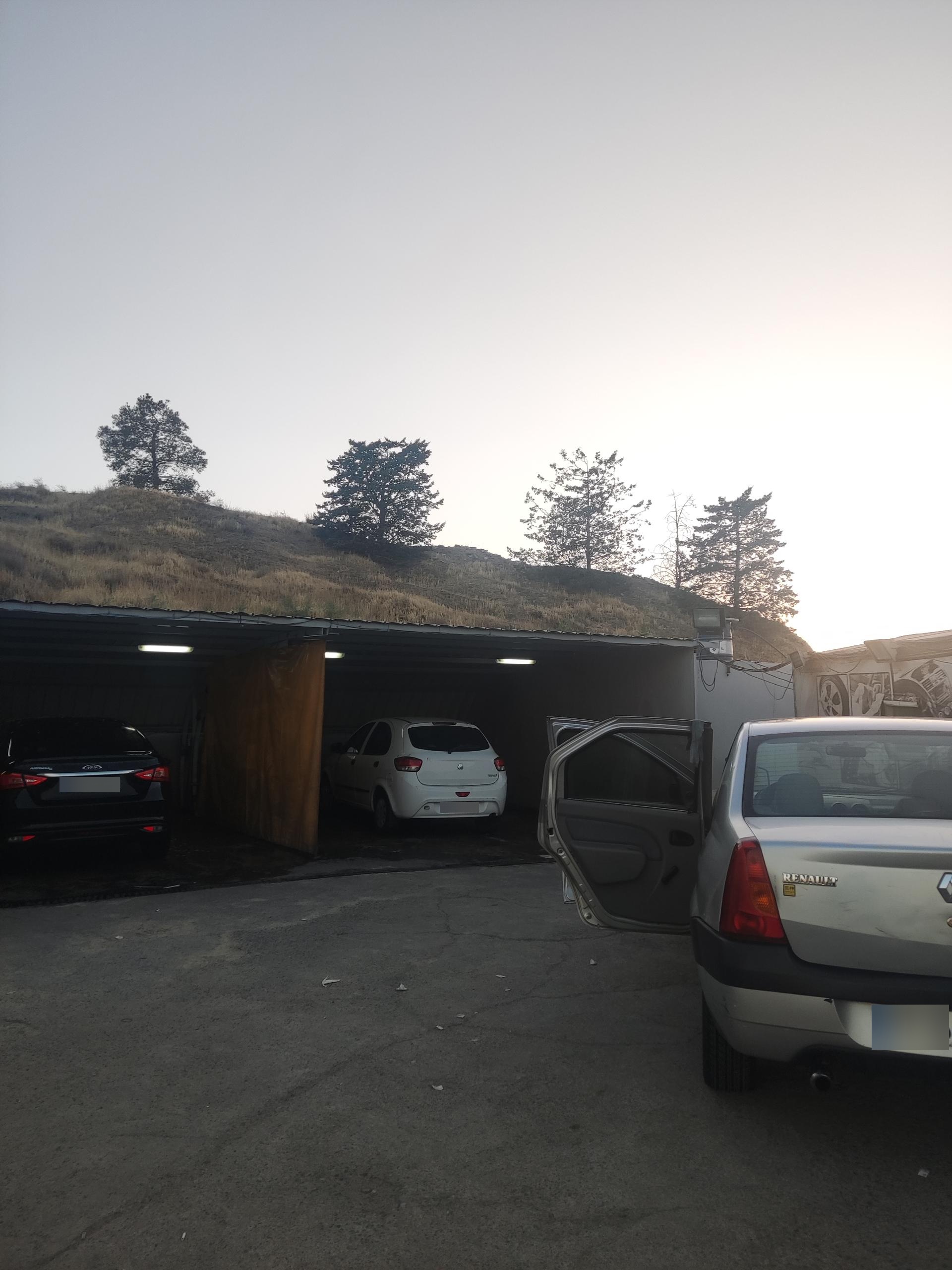 عکس کارواش هتل ارم