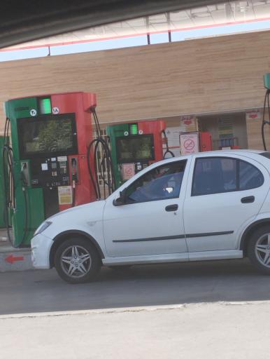 عکس پمپ بنزین مهستان
