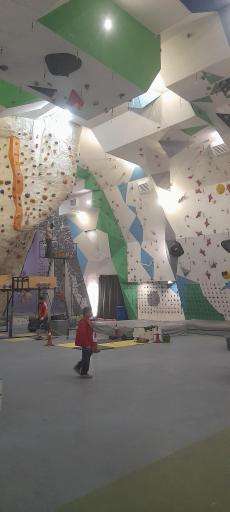 عکس سالن سنگ نوردی شهدای اوقاف