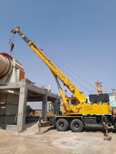 عکس جرثقیل تندر