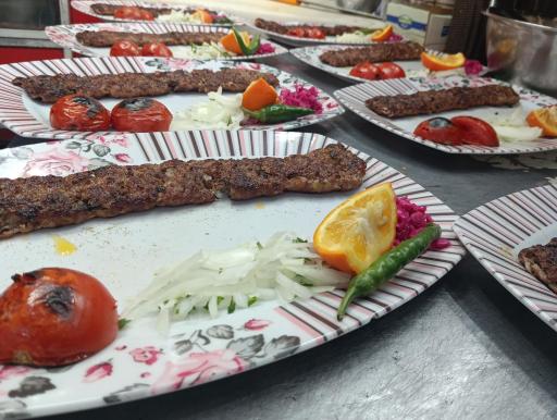 کباب ساطوری بناب علی بابا