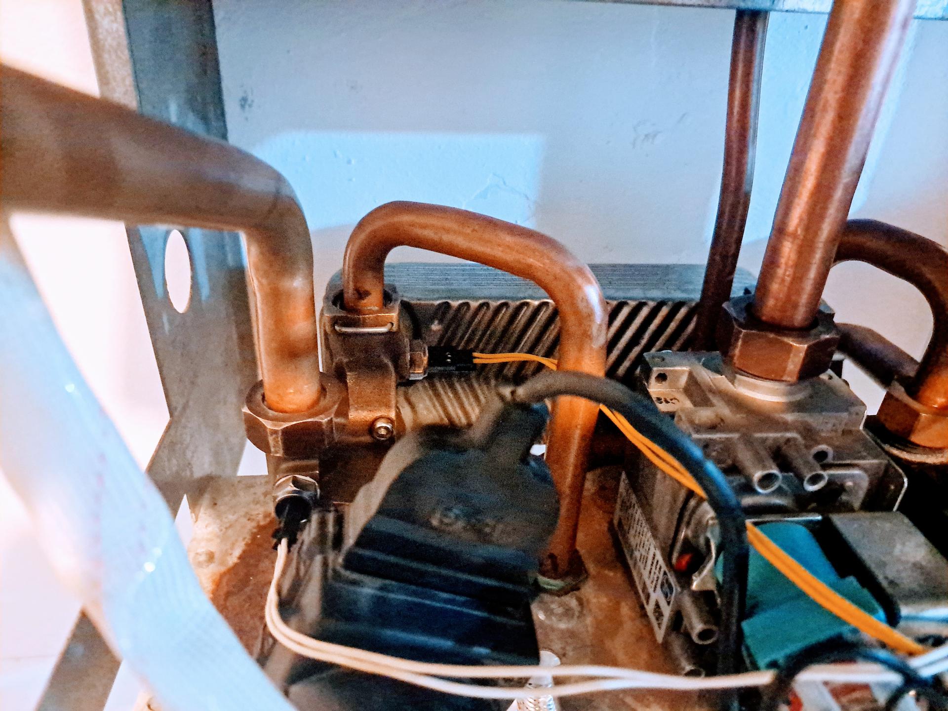 عکس تاسیسات عالمی