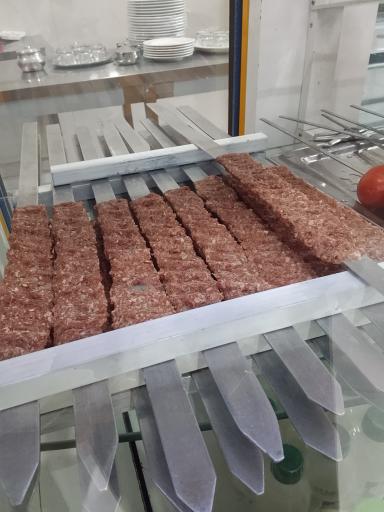 عکس چلوکباب ظریفیان