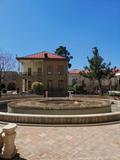 عکس عمارت امین اسلامی