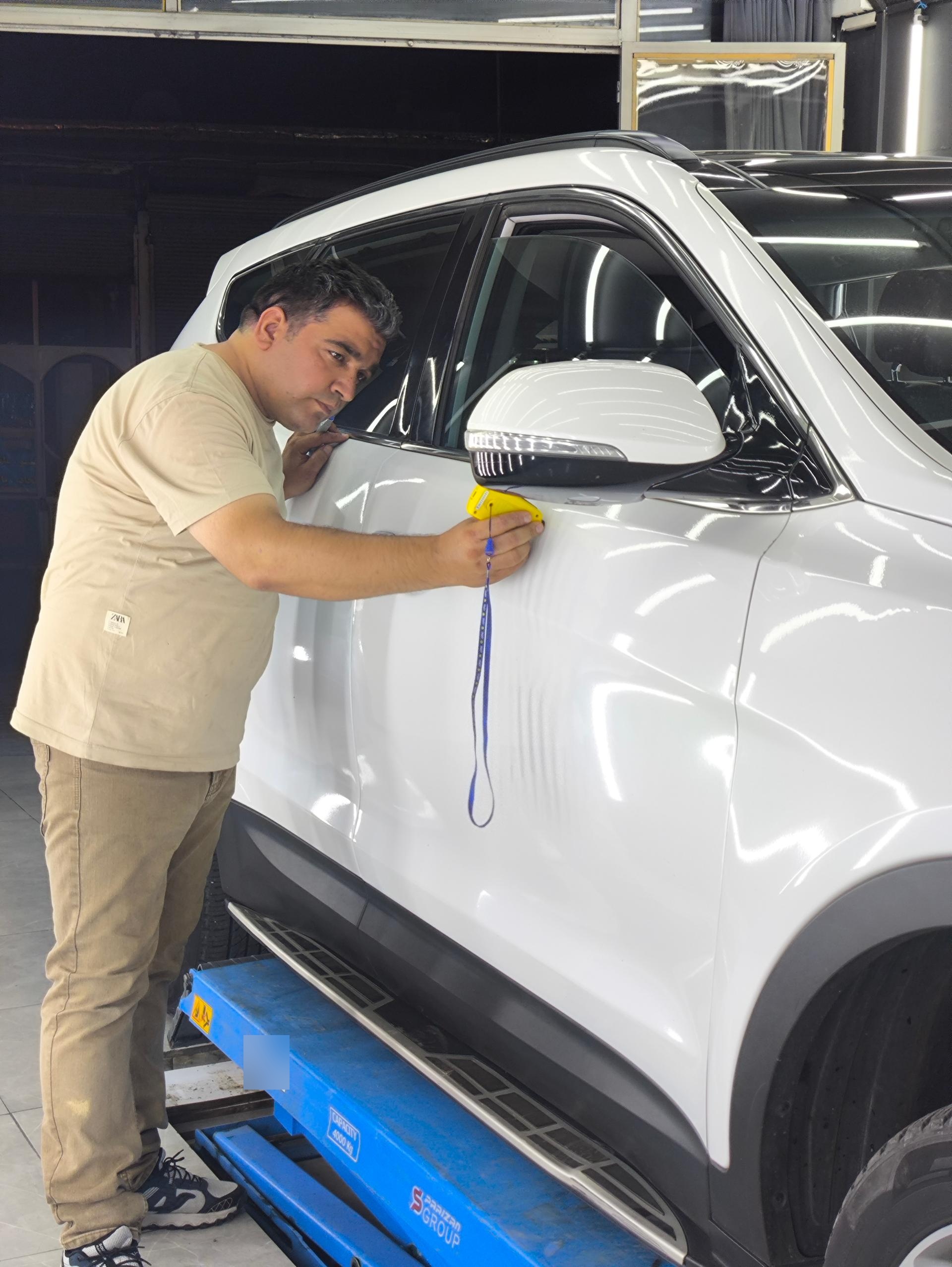 عکس نقاشی ماشین و کارشناسی محمدی