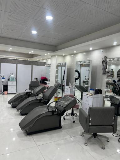 سالن زیبایی عروسکدونی