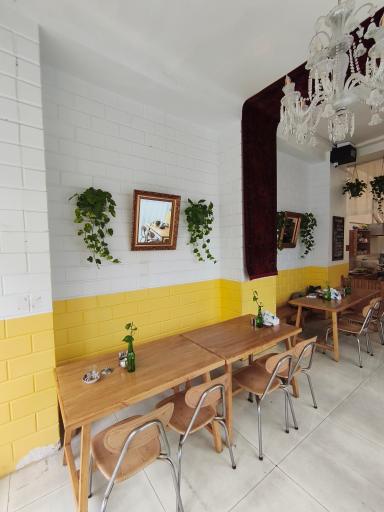 عکس کافه صبحانه نعنا