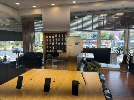 عکس نمایندگی رسمی شیائومی