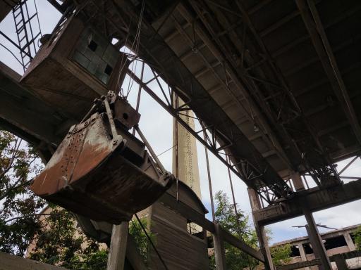 عکس سیمان ری (کارخانه متروکه)