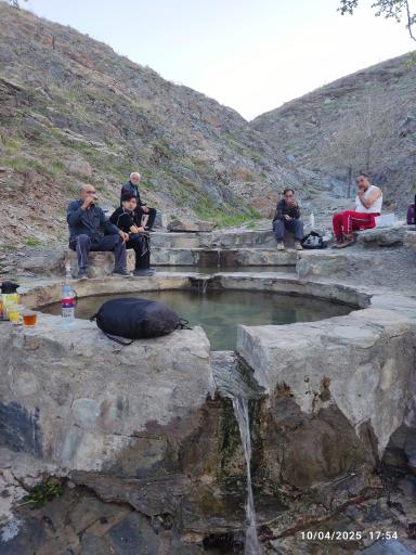 چشمه ماهور (چشمه سوم قله زو)