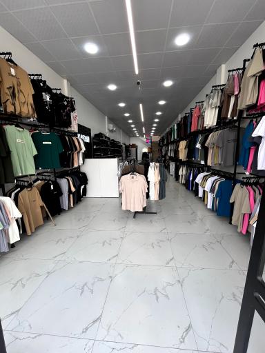 عکس فروشگاه پوشاک کتان