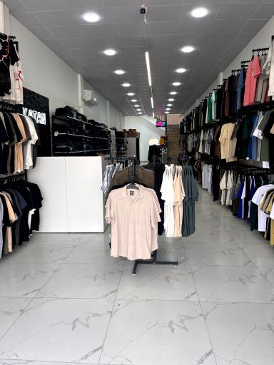 عکس فروشگاه پوشاک کتان