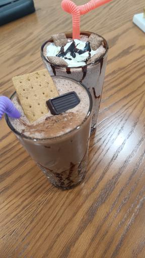 عکس کافه کتاب جیم