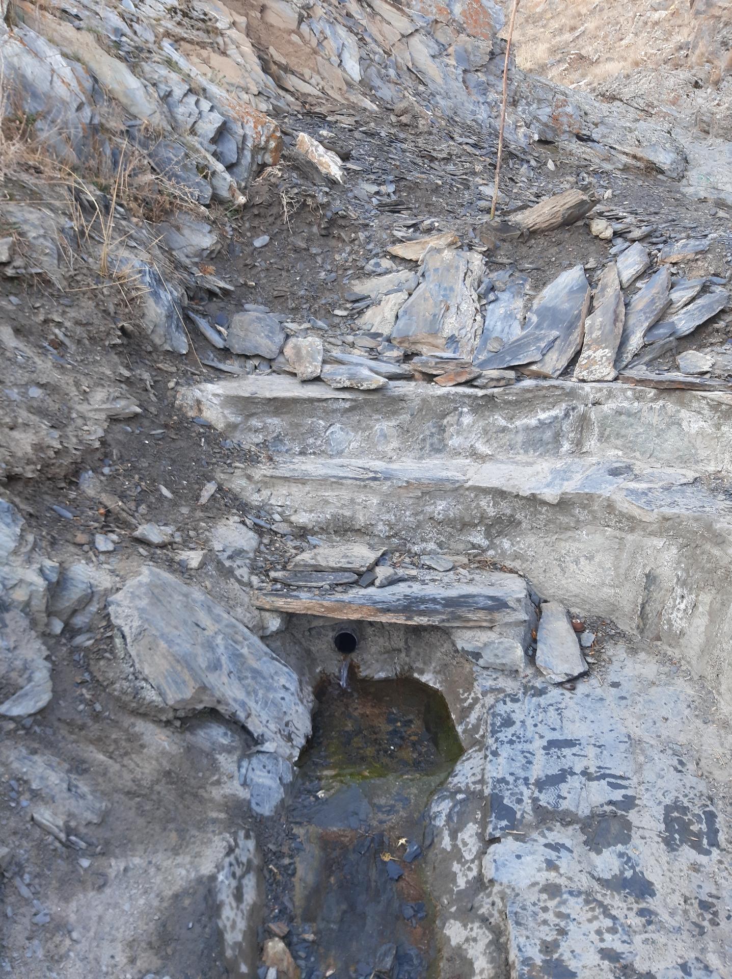 عکس چشمه ماهور (چشمه سوم قله زو)