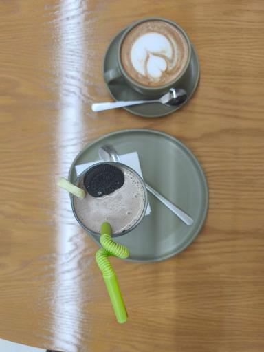 عکس کافه کتاب جیم