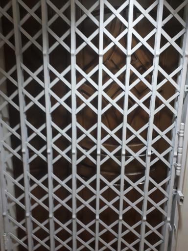 درب آکاردئونی مهام