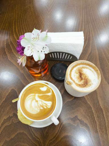 عکس کافه قنادی مادلن