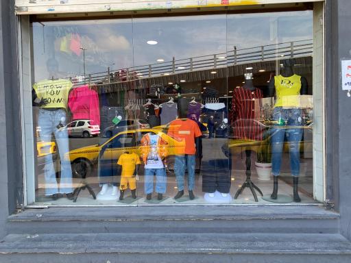 عکس پوشاک فردا شعبه گوهردشت