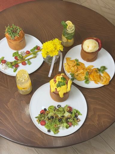 عکس کافه قنادی مادلن