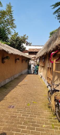 عکس عمارت همدانی