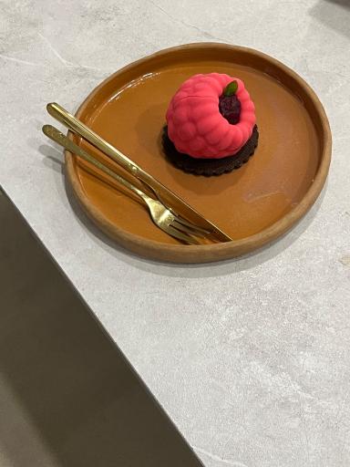 عکس کافه قنادی مادلن