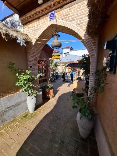 عکس عمارت همدانی