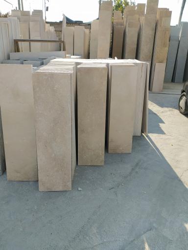 عکس سنگ پیش اهنگ