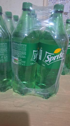 عکس پخش نوشیدنی محمد معین