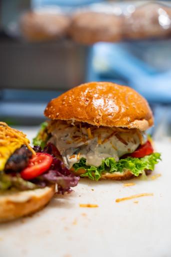 عکس فست‌ فود بوبان