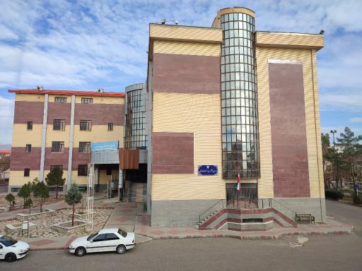 عکس دانشگاه آزاد اسلامی شبستر واحد 2