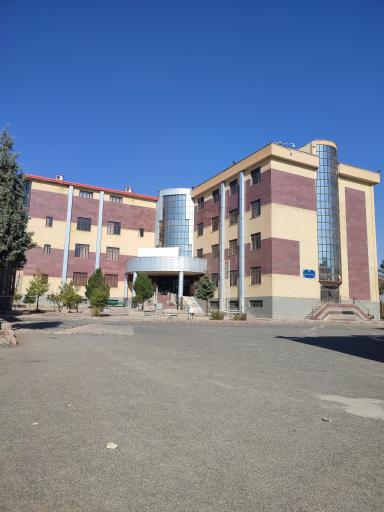 عکس دانشگاه آزاد اسلامی شبستر واحد 2