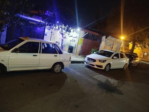 عکس تاکسی تلفنی باران