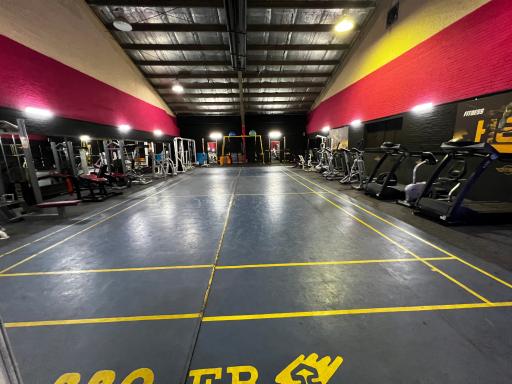 عکس باشگاه علمی ورزشی هیرو