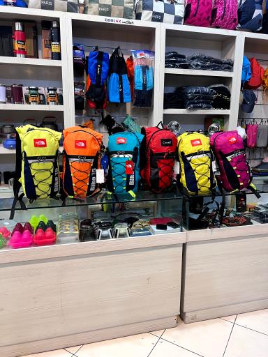 عکس فروشگاه کوهنوردی و کمپینگ فصل شکار 