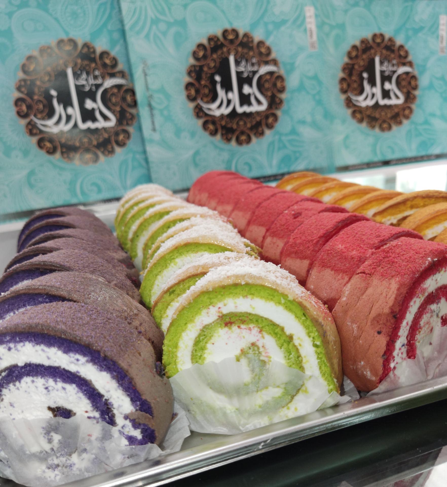 عکس نان یوخه و شیرینی کشاورز